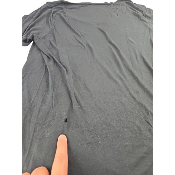 Obey | Black, Distressed Skull & Jawbone T-shirt | Size Medium - Picture 6 of 6